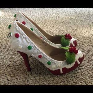 Unique, custom hand-decorated Christmas pumps!